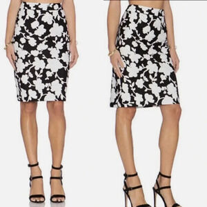 Kate Spade Black & White Marit Graphic Floral Skirt Size 2